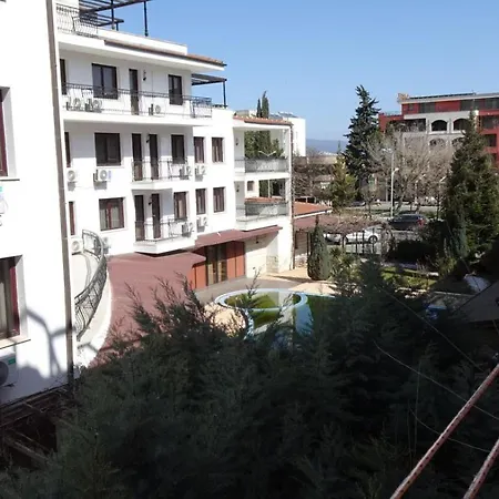 Sun, Sea, Apartment *