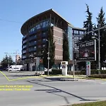 Sun, Sea, Апартамент
